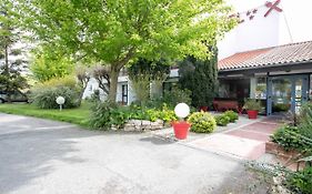 Hotel-Restaurant La Belle Poule - Contact Hotel